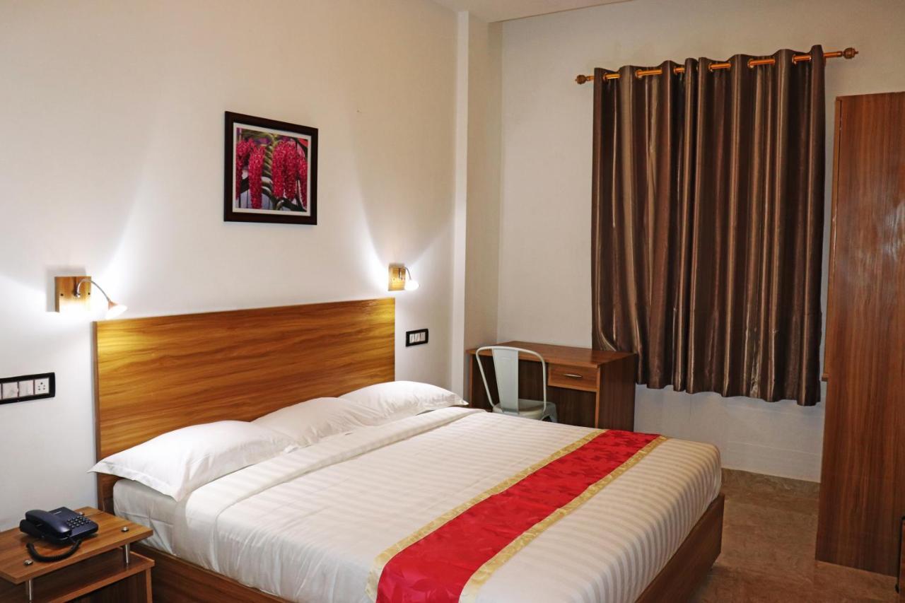 Gulnaar Guest House Madras Zewnętrze zdjęcie