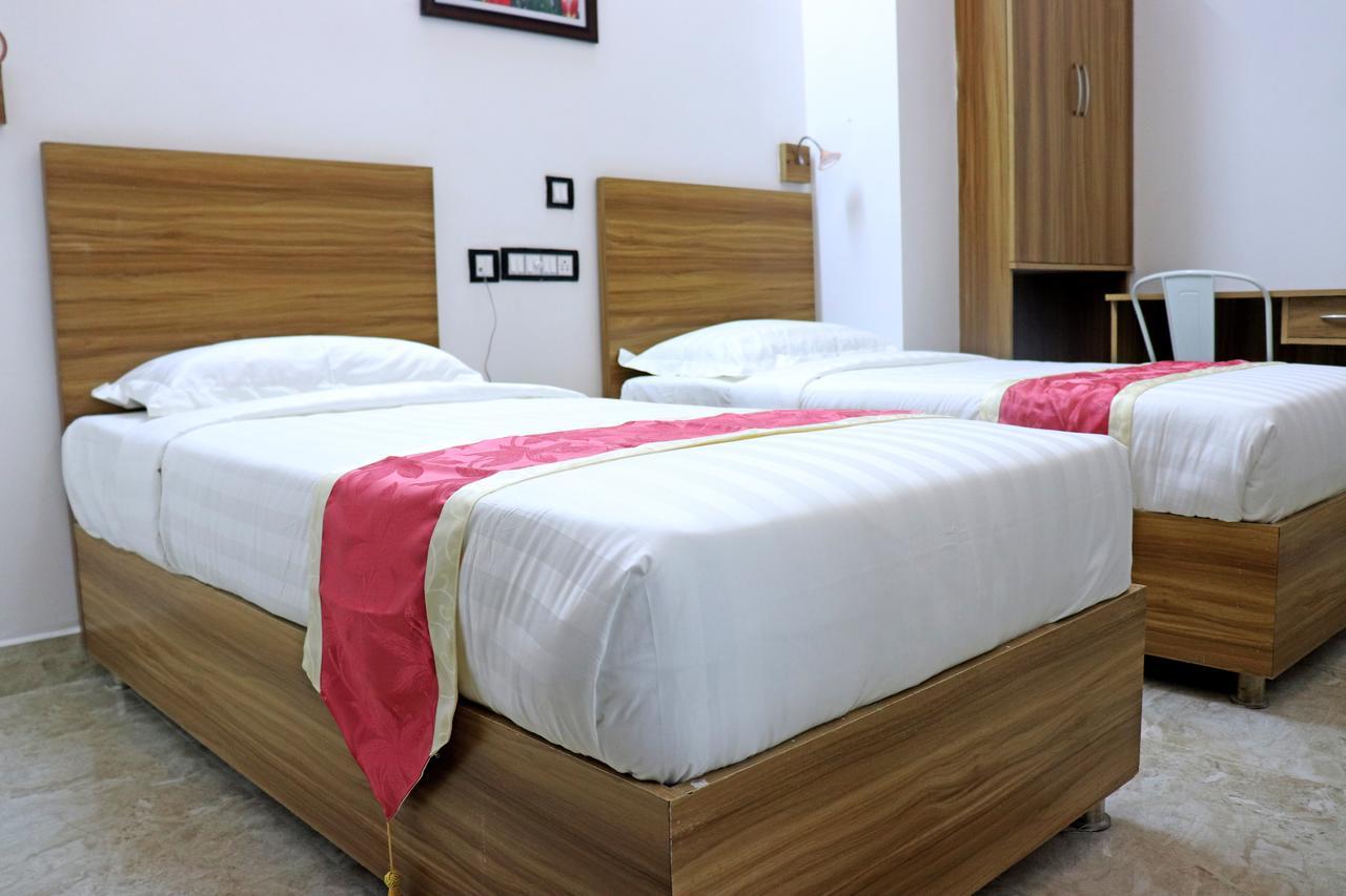 Gulnaar Guest House Madras Zewnętrze zdjęcie